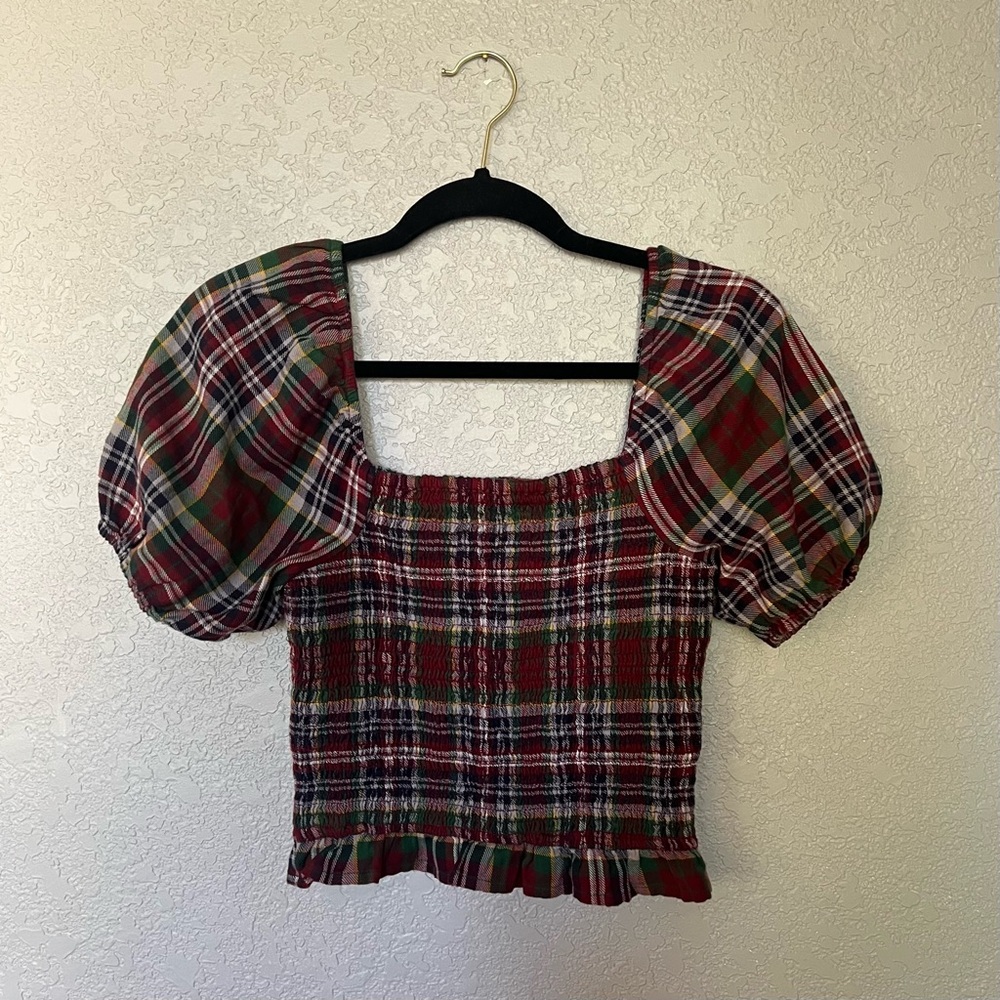 American Eagle Red Plaid Puff-Sleeve Smocked Crop Top